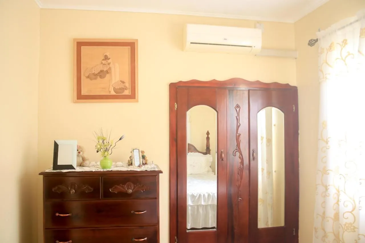Apartment Willowdene Vacation Home Spanish Town Jamaica