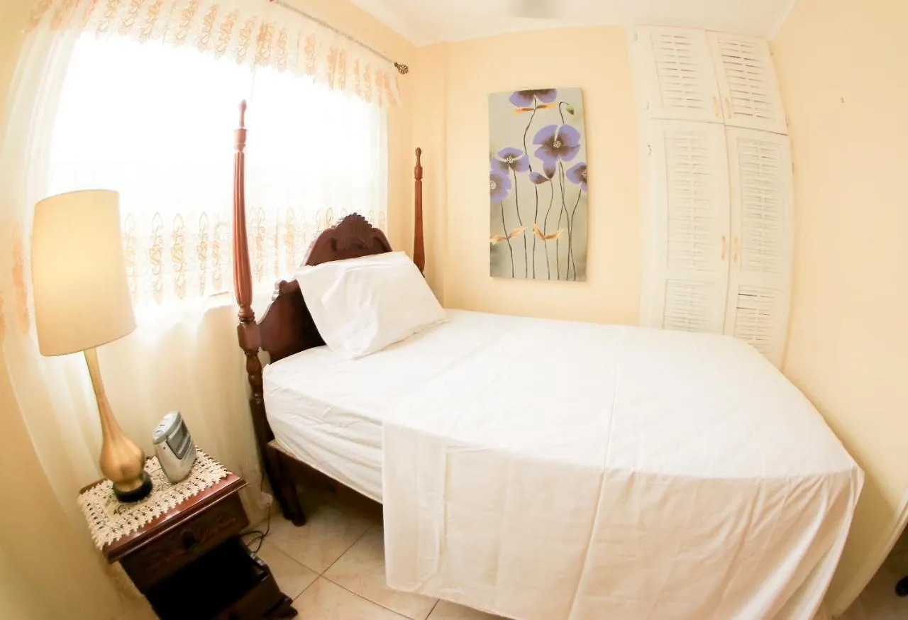 Willowdene Vacation Home Spanish Town Jamaica
